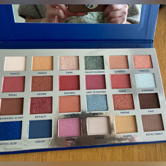 Ciate London Royal Edition Eyeshadow Palette - Picture 3 of 3